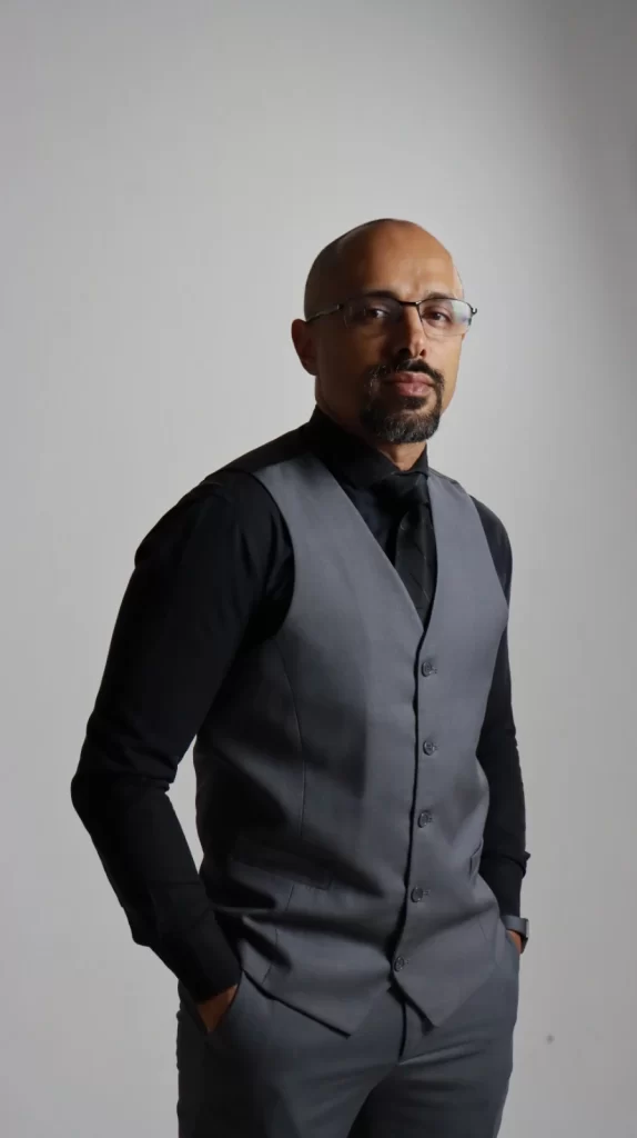 Júlio Cardoso - Psicólogo, host do Olá Líder Podcast