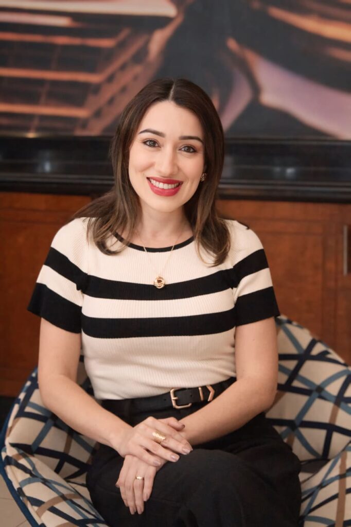 Patricia Lira é Psicóloga Clínica, palestrante e facilitadora de grupos e encontros terapêuticos voltados principalmente ao desenvolvimento emocional de mulheres